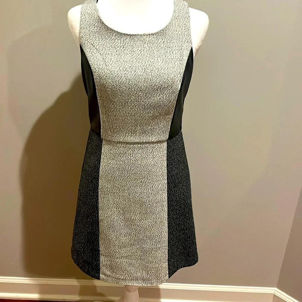 kensie sleeveless dress size S color block wear with‎ knee boots